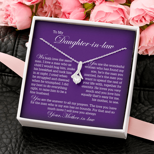 Card To My Daughter-in-law with Alluring Beauty Necklace And A Gift Box
